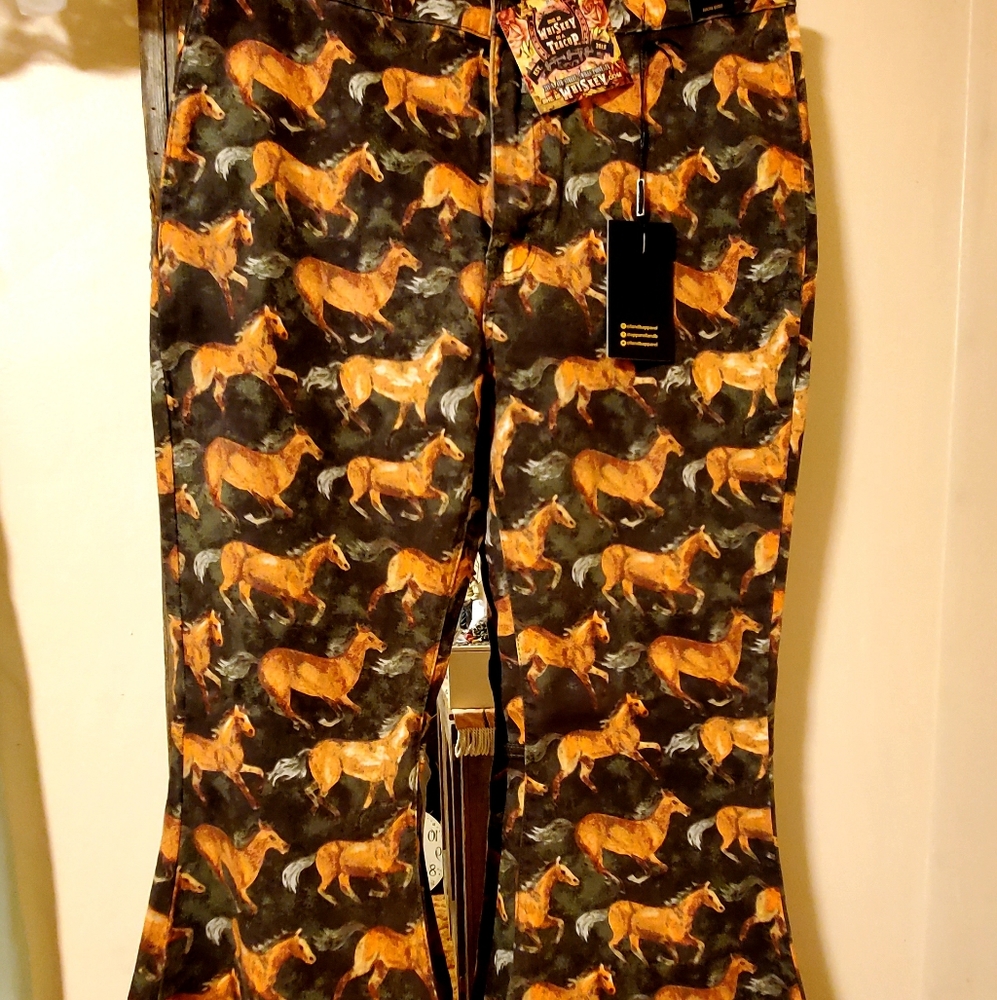 Horse Bell-Bottom Pants